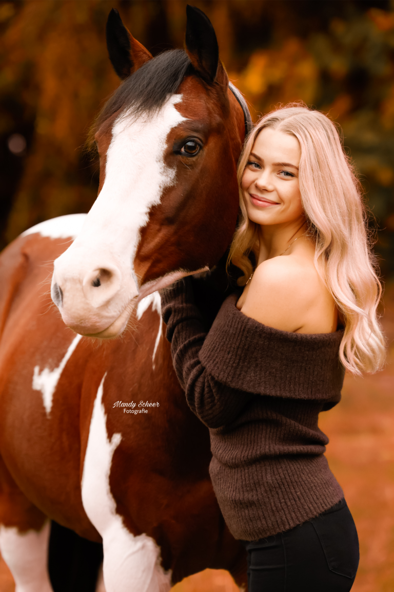 Horse Painthorse mit Frau